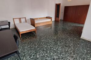 Ampia stanza singola - zona Policlinico