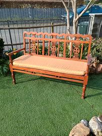 divano inglese in legno