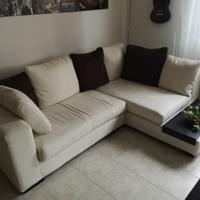 Divano adartigianale con libreria angolo