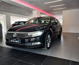 Volkswagen Passat Variant 2.0 TDI DSG Business Blu
