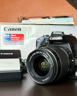 Canon EOS 1000D con obiettivo 18-55mm IS Reflex
