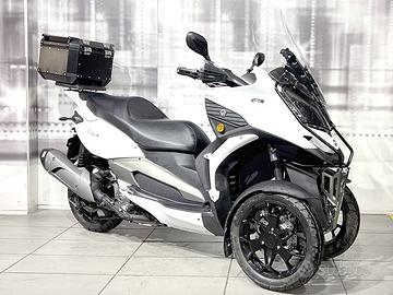 Quadro QV3