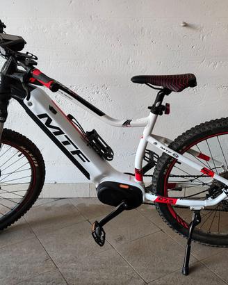 Mountain Bike Elettrica (pedalata assistita)
