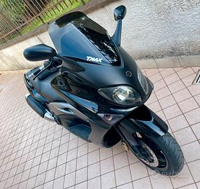 Yamaha T-MAX