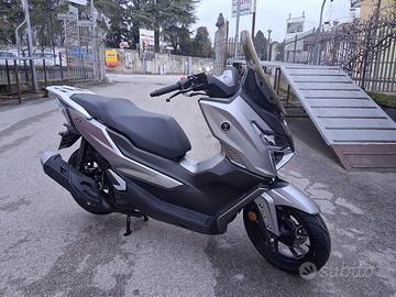 VOGE SFIDA SR1 125cc MOT.A LIQUIDO