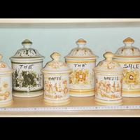 8 Barattoli, 1 euro cad, ceramica, decorati,