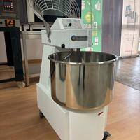 Impastatrice spirale a velocita' variabile