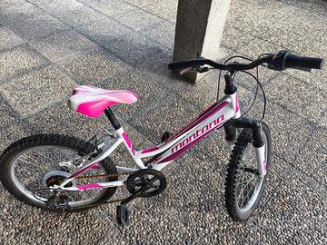 Bici Montana Escape 20 pollici T716 per bambina