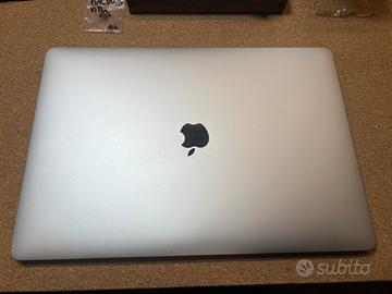 Macbook Pro A1990 15” ricambi