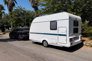 Rimorchio Carrello Roulotte e Caravan
