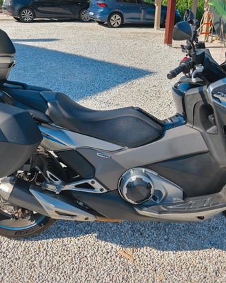 Honda Integra 750 DCT con ABS