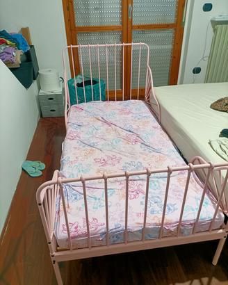 lettino Ikea minnen con materasso