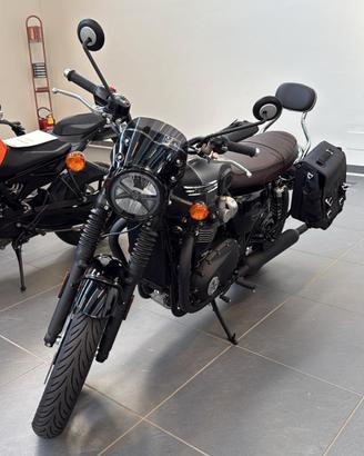moto Triumph Bonneville T120 black