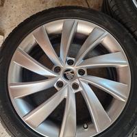 cerchi+ gomme Skoda e gruppo Volkswagen 