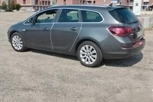 Opel astra sports tourer 1700 tdj anno 2011
