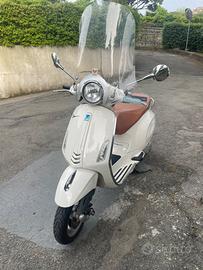 Vespa primavera avorio 150 2016