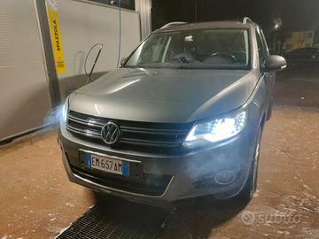 VOLKSWAGEN Tiguan 1ª serie - 2012