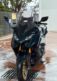 Yamaha tmax tech max