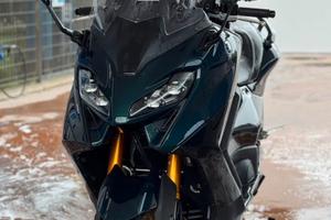Yamaha tmax tech max