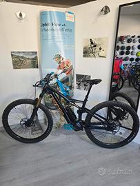 Emtb enduro Orbea Rise M120 full carbon.
