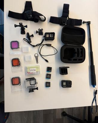 Go Pro Hero 8 Black + Dome + accessori