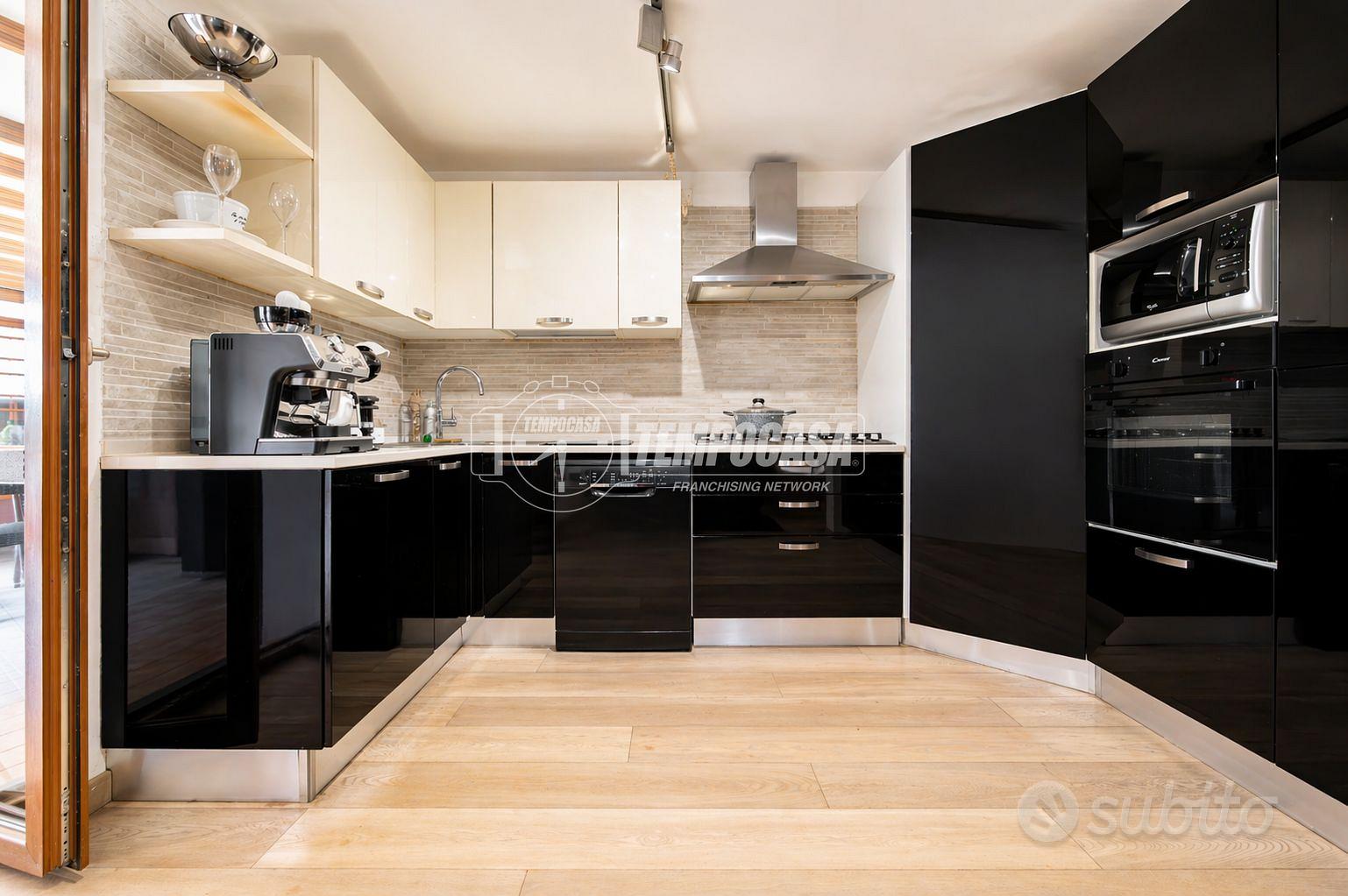 VENDITA TRILOCALE CON TERRAZZO E GIARDINO - Vista 5