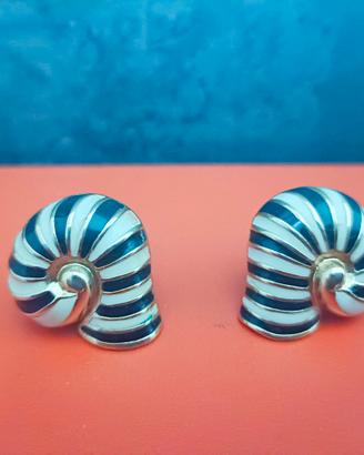 Orecchini vintage a clip a forma di conchiglia