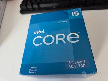 Intel i5 12400f processore con dissipatore