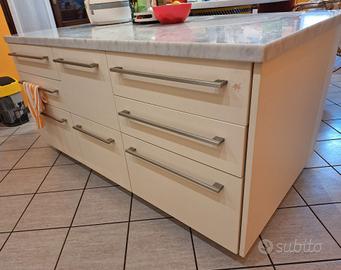 penisola cucina , piano lavoro 