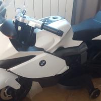Moto elettrica BMW per bambini