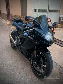 Suzuki gsx r 750