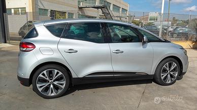 RENAULT SCENIC INTENS serie 4a DEL 2018