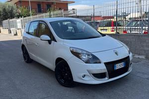 Renault Scenic Scénic X-Mod 1.5 dCi 110CV Luxe