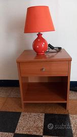 comodino più lampada