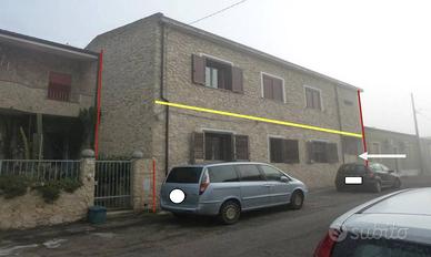 Immobile in asta di 121 m² con 4 locali a Pabillon