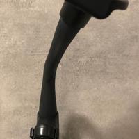 Marca: Tom Tom. Accessorio: Supporto con Ventosa