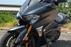 T MAX 530 SX