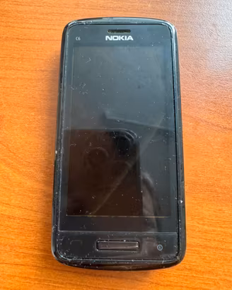 Nokia C6