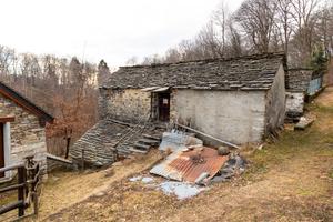 Baita + terreno in Alpe Ompio