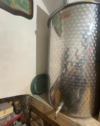 Botte in acciaio inox con rubinetto e galleggiante