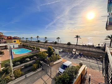 Ampio bilocale con vista mare in nuda proprietà