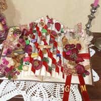 libro antico decorato 