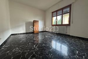 Appartamento di 120 m² con 5 locali a Figline e In