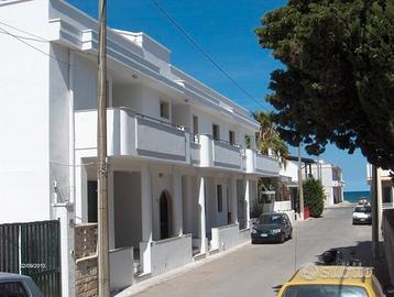 Appartamento con attico fronte mare