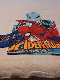 Accappatoio Spiderman + boxer Superman 104 cm