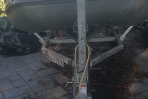 Gommone con chiglia rigida