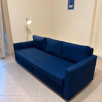 Divano - letto nuovo; comodo e regalato