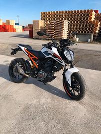 KTM DUKE 125 ANNO 2017