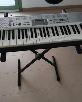 tastiera musicale Casio LK130