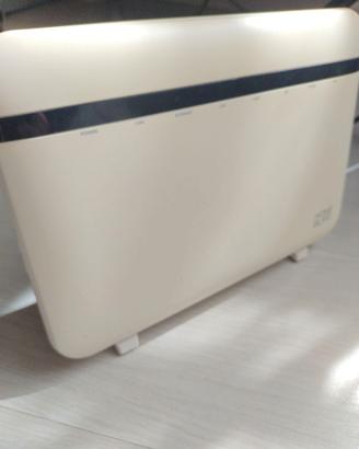 Modem Router Zyxel Home&Life HUB Fibra FTTH Wi-Fi
